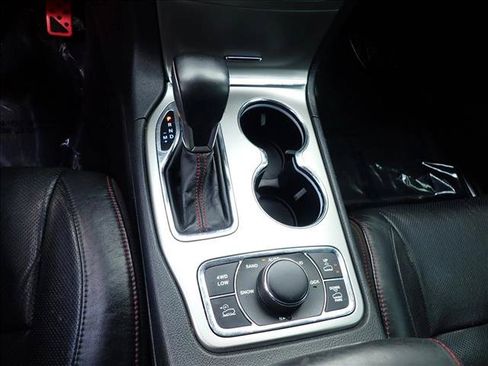 Used 2018 Jeep Grand Cherokee Trailhawk w/ Trailhawk Luxury Group AWD/4WD image 23