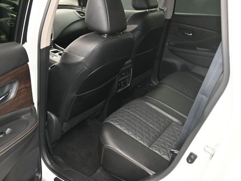 Used 2024 Nissan Murano Platinum w/ Cargo Package image 10