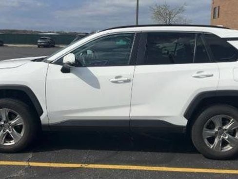 Used 2024 Toyota RAV4 XLE image 6