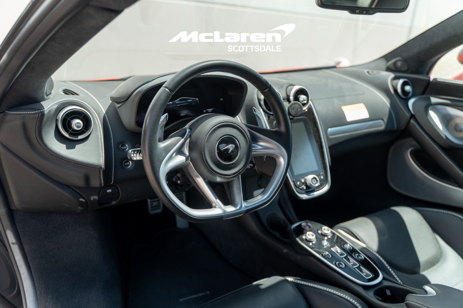 Used 2023 McLaren GT RWD image 13