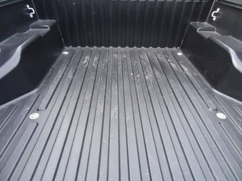 Used 2023 Toyota Tacoma TRD Off-Road image 5