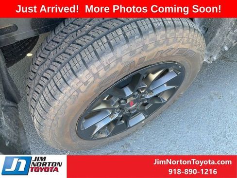 Used 2025 Toyota Tundra SR5 w/ SR5 Premium Package RWD image 2