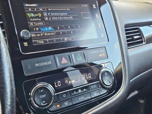 Used 2018 Mitsubishi Outlander SEL image 8