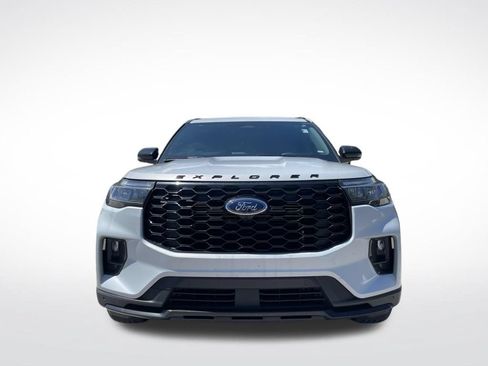 Used 2026 Ford Explorer ST-Line AWD/4WD image 3