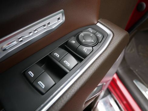 Used 2022 GMC Sierra 1500 Denali w/ Technology Package AWD/4WD image 21