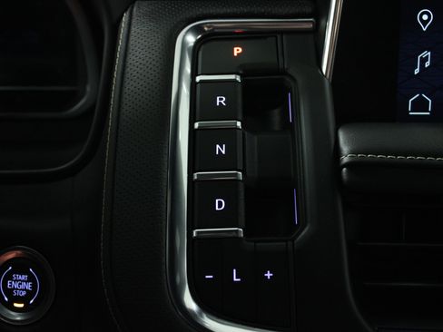 Used 2024 GMC Yukon SLT image 24