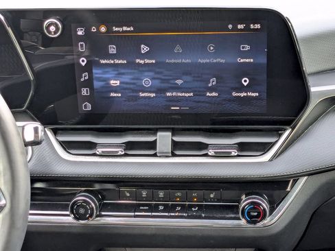 Used 2025 Chevrolet Equinox LT w/ Safety and Technology Package FWD image 21