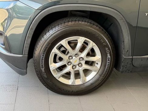 Used 2020 Chevrolet Traverse LT FWD image 4