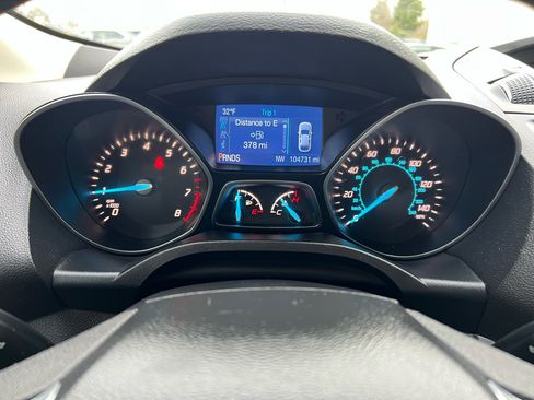 Used 2015 Ford Escape SE image 18