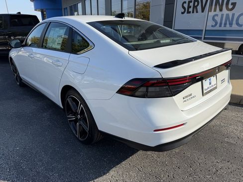 Used 2025 Honda Accord Sport image 14