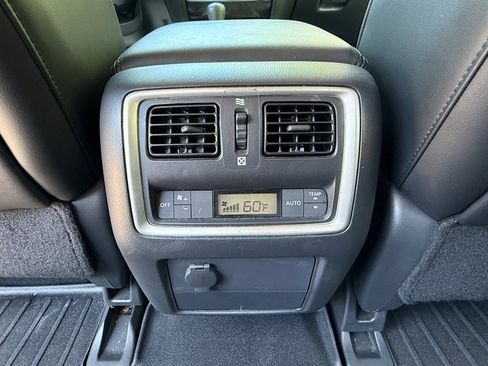 Used 2013 INFINITI JX35 AWD w/ Premium Pkg image 17
