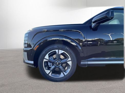 Certified 2026 Hyundai Palisade Limited AWD/4WD image 11