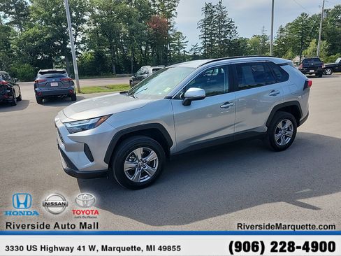 Used 2024 Toyota RAV4 XLE image 3