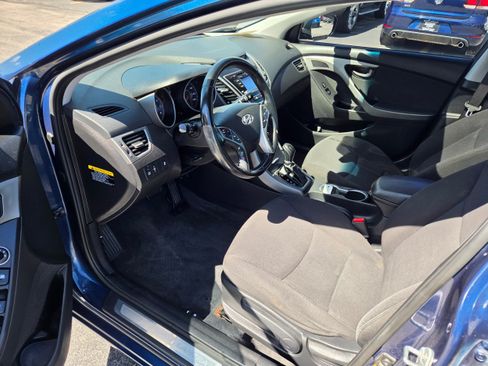 Used 2016 Hyundai Elantra Value Edition FWD image 4