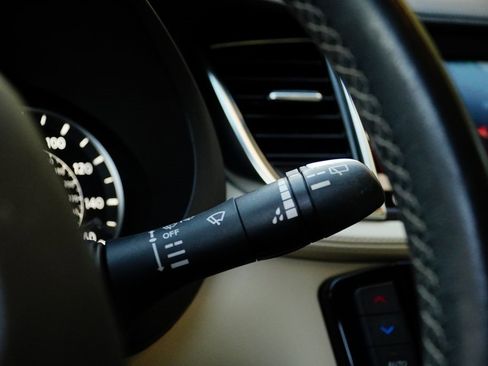 Used 2020 INFINITI QX50 Luxe w/ Navigation Package image 22