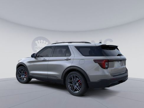 Used 2025 Ford Explorer ST-Line w/ ST-Line Street Pack image 5