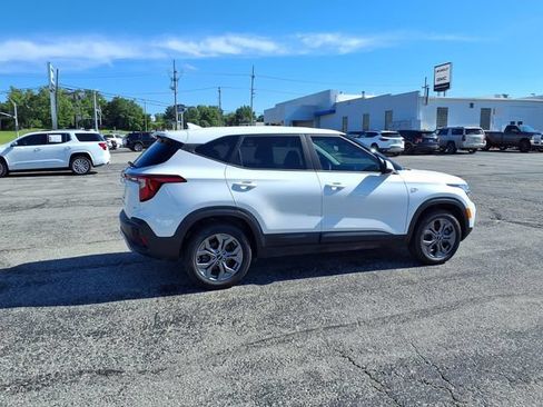 Used 2024 Kia Seltos LX AWD/4WD image 22