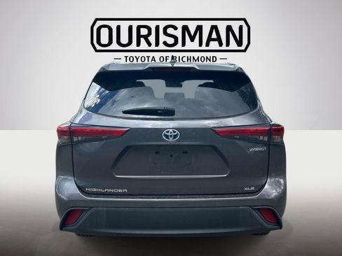 Used 2021 Toyota Highlander XLE image 5