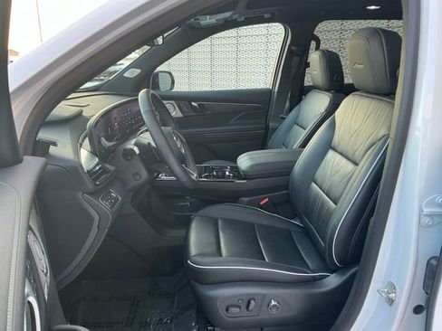 Used 2025 Buick Enclave Avenir w/ Trailering Package, 5000 lbs. image 14