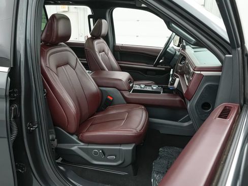 Certified 2024 Ford Expedition Limited AWD/4WD image 26