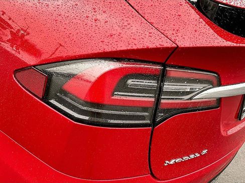 Used 2017 Tesla Model X 75D image 30