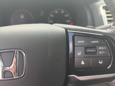 Used 2025 Honda Ridgeline Black Edition image 15