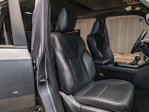 Used 2024 Lexus GX 550 w/ Cold Area Package AWD/4WD image 28