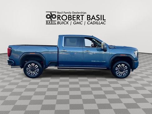 Used 2024 GMC Sierra 2500 Denali Ultimate w/ Snow Plow Prep/Camper Package AWD/4WD image 9
