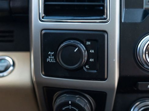 Used 2018 Ford F150 Lariat w/ Equipment Group 502A Luxury AWD/4WD image 33