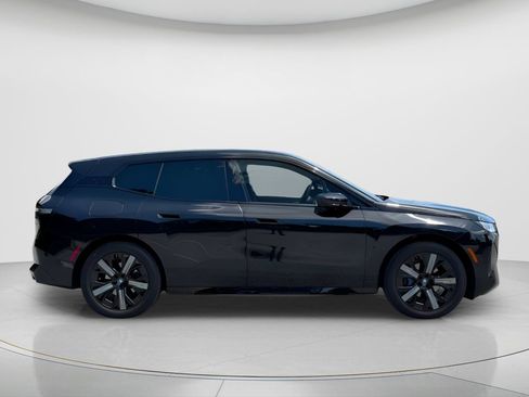 Used 2024 BMW iX xDrive50 w/ Premium Package AWD/4WD image 4