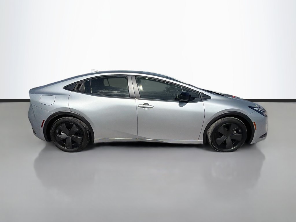 Used 2024 Toyota Prius Prime FWD image 8