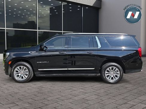 Used 2021 GMC Yukon XL Denali AWD/4WD image 2