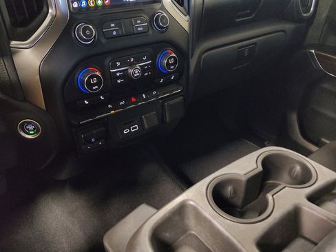 Used 2020 Chevrolet Silverado 1500 LT w/ Texas Edition RWD image 26