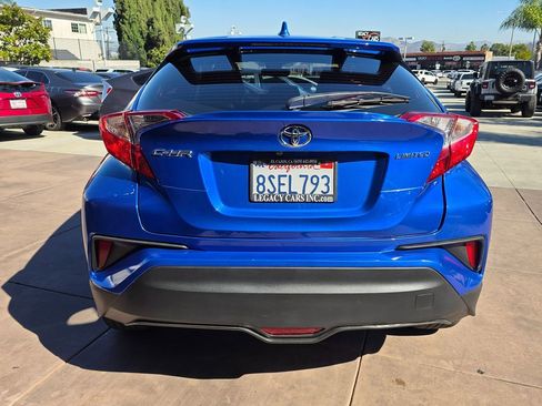 Used 2020 Toyota C-HR Limited image 12