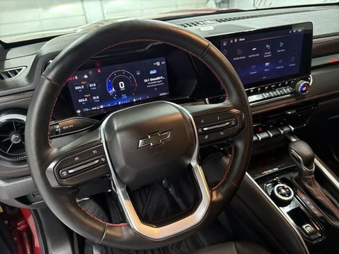 Certified 2025 Chevrolet Colorado Z71 w/ Technology Package AWD/4WD image 17