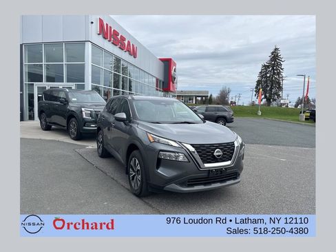 Used 2023 Nissan Rogue SV AWD/4WD image 1
