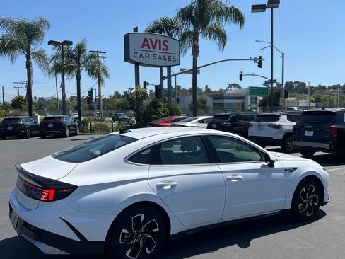 Used 2025 Hyundai Sonata SEL FWD image 3