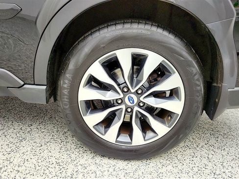 Used 2023 Subaru Outback Touring XT AWD/4WD image 9