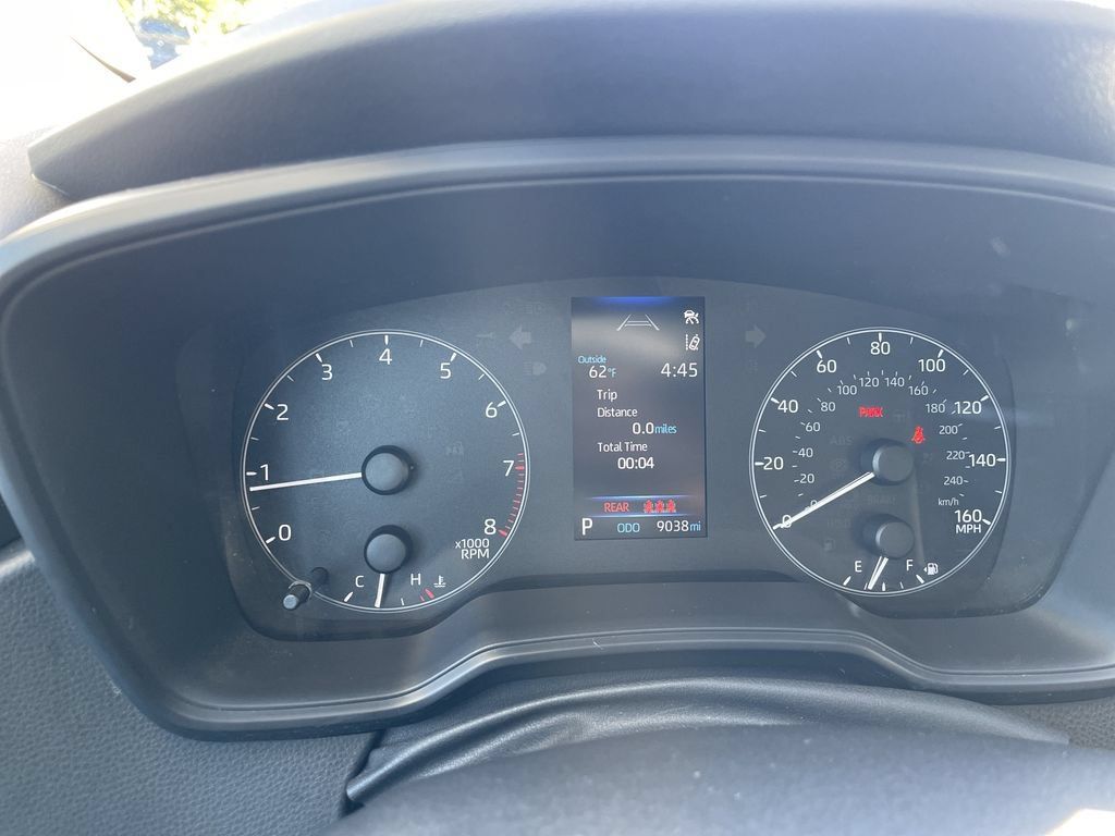Used 2024 Toyota Corolla LE FWD image 17