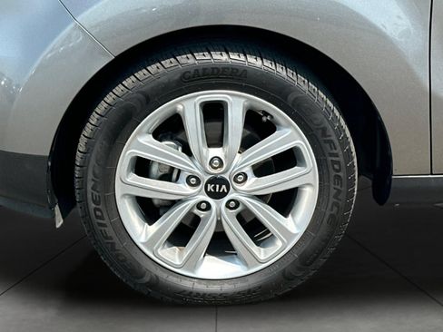 Used 2019 Kia Soul + FWD image 30