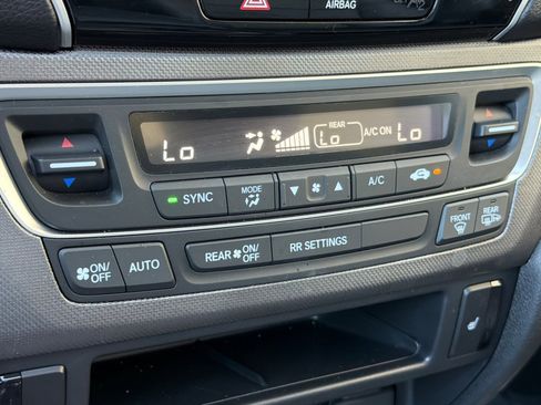 Used 2025 Honda Ridgeline RTL image 19
