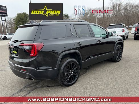 Used 2023 GMC Acadia SLE w/ Driver Convenience Package image 5