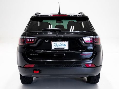 Used 2024 Jeep Compass Trailhawk AWD/4WD image 32