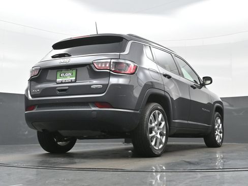 Used 2024 Jeep Compass 4WD image 31