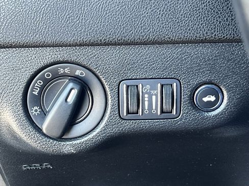 Used 2023 Dodge Charger SXT image 18