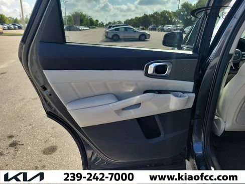 Certified 2023 Kia Sorento SX FWD image 15