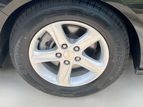 Used 2022 Chevrolet Malibu LT FWD image 32