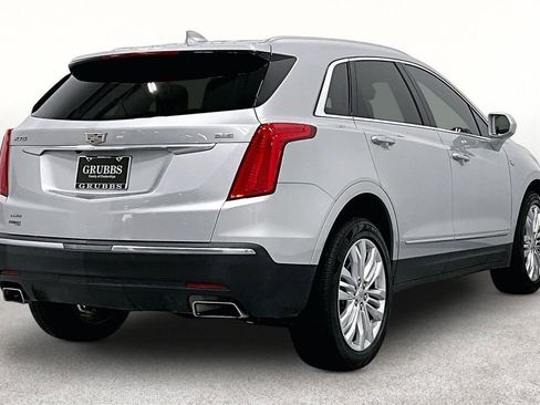 Used 2018 Cadillac XT5 Premium Luxury AWD/4WD image 2