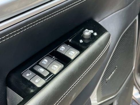 New 2025 Jeep Wagoneer L Series II w/ Convenience Group I image 14