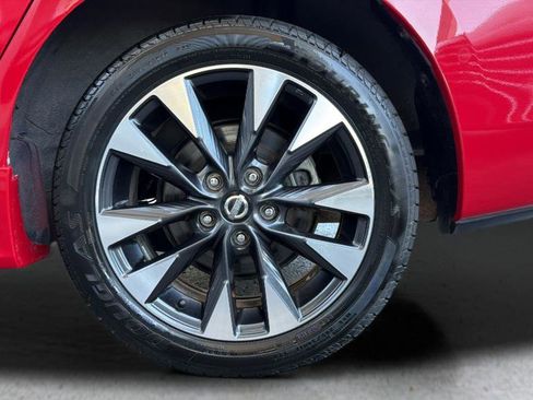 Used 2017 Nissan Sentra SR image 25